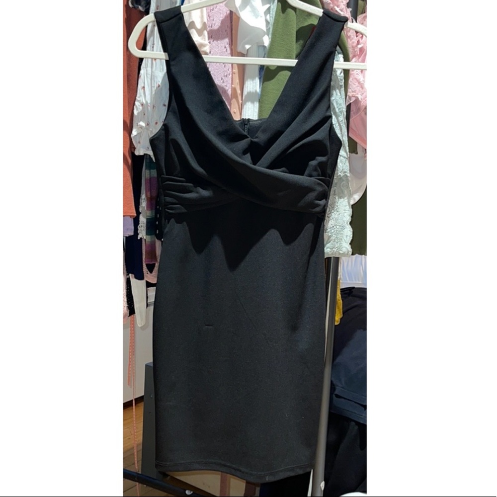 Women’s Olia Black Long VNeck Bodycon Dress Medium